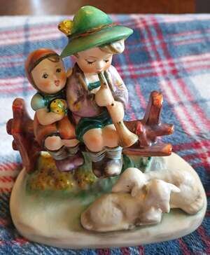 Vintage Goebel Hummel Eventide #99 Hand Painted Porcelain Decorative Figurine